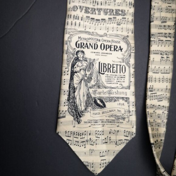 Museum Artifacts All Silk Handmade Men's Ivory w/ Black Musical Pattern Neck Tie - Picture 2 of 4